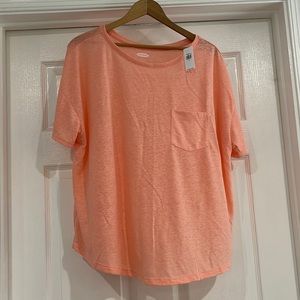Old Navy XL peach tee shirt.